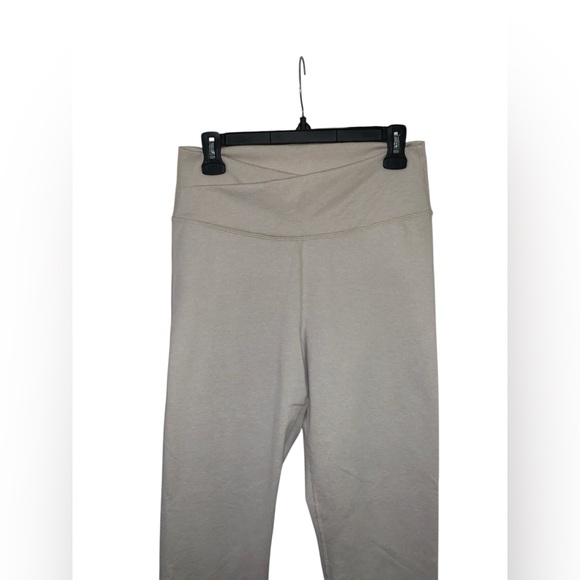 Old Navy CloudComfy High-Rise Leggings Size L Tall - Picture 4 of 9